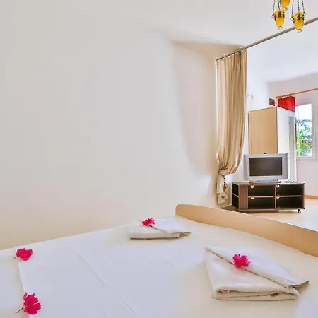 Park Hotel 2*